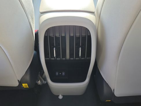 Used 2024 Hyundai Kona SEL image 14