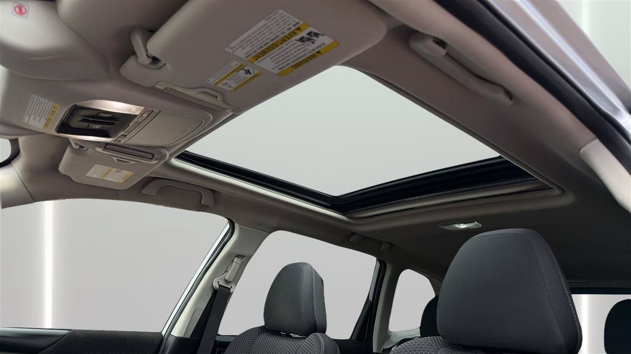 Used 2019 Subaru Forester Premium AWD/4WD image 19