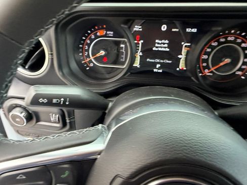 New 2026 Jeep Wrangler Unlimited Sahara AWD/4WD image 13