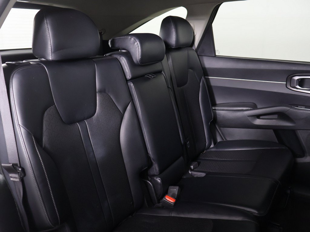 Used 2021 Kia Sorento S w/ Panoramic Sunroof Package FWD image 32