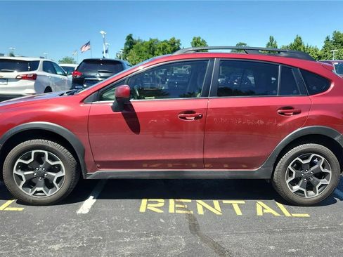 Used 2014 Subaru Crosstrek 2.0i Premium w/ Moonroof Package AWD/4WD image 5