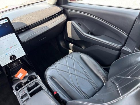 Used 2025 Ford Mustang Mach-E Select w/ Comfort Package Lite AWD/4WD image 16