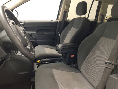 Used 2016 Jeep Compass Sport image 17