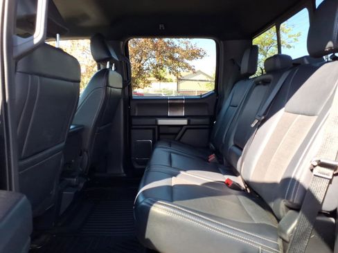 Used 2022 Ford F250 Lariat w/ Black Appearance Package AWD/4WD image 7