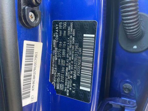 Used 2024 Hyundai Venue SEL FWD image 17
