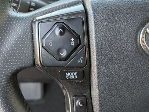 Used 2024 Toyota 4Runner TRD Off-Road image 17