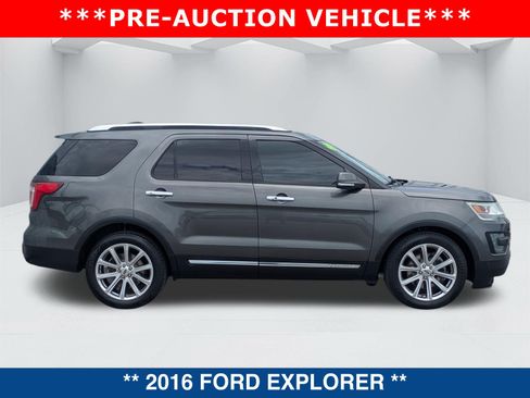 Used 2016 Ford Explorer Limited FWD image 4