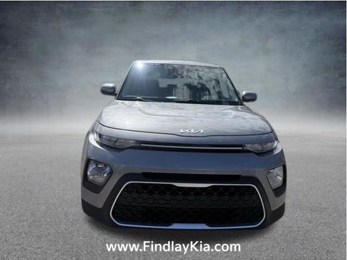 Certified 2022 Kia Soul LX w/ Technology Package FWD image 4