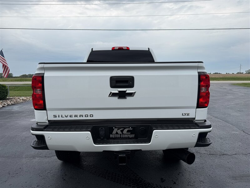 Used 2018 Chevrolet Silverado 2500 LTZ w/ Duramax Plus Package AWD/4WD image 8