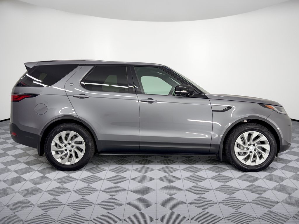 Certified 2026 Land Rover Discovery S AWD/4WD image 8