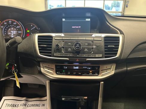 Used 2015 Honda Accord Sport image 10
