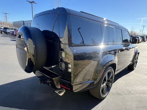 Certified 2025 Land Rover Defender 130 V8 image 8