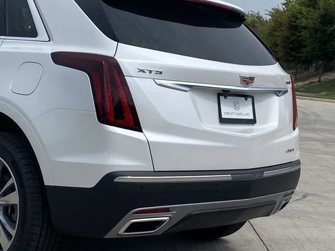 New 2025 Cadillac XT5 Premium Luxury image 8