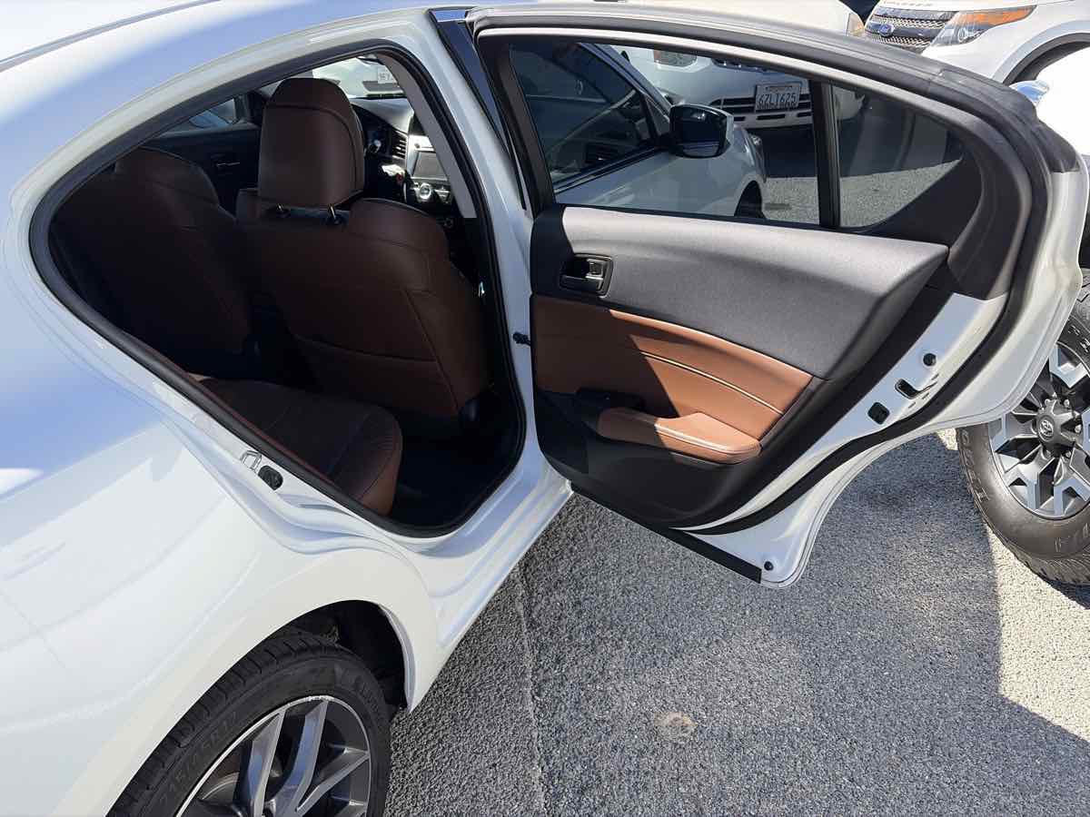 Used 2019 Acura ILX w/ Technology Package FWD image 19