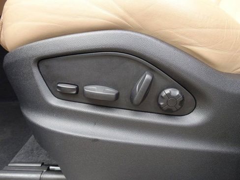 Used 2024 Porsche Cayenne S AWD/4WD image 10
