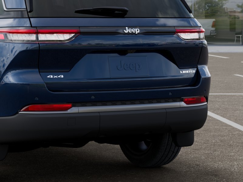 New 2026 Jeep Grand Cherokee Limited w/ Limited Altitude Package AWD/4WD image 13