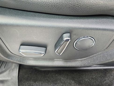 Used 2018 Ford Expedition XLT w/ Equipment Group 201A image 20