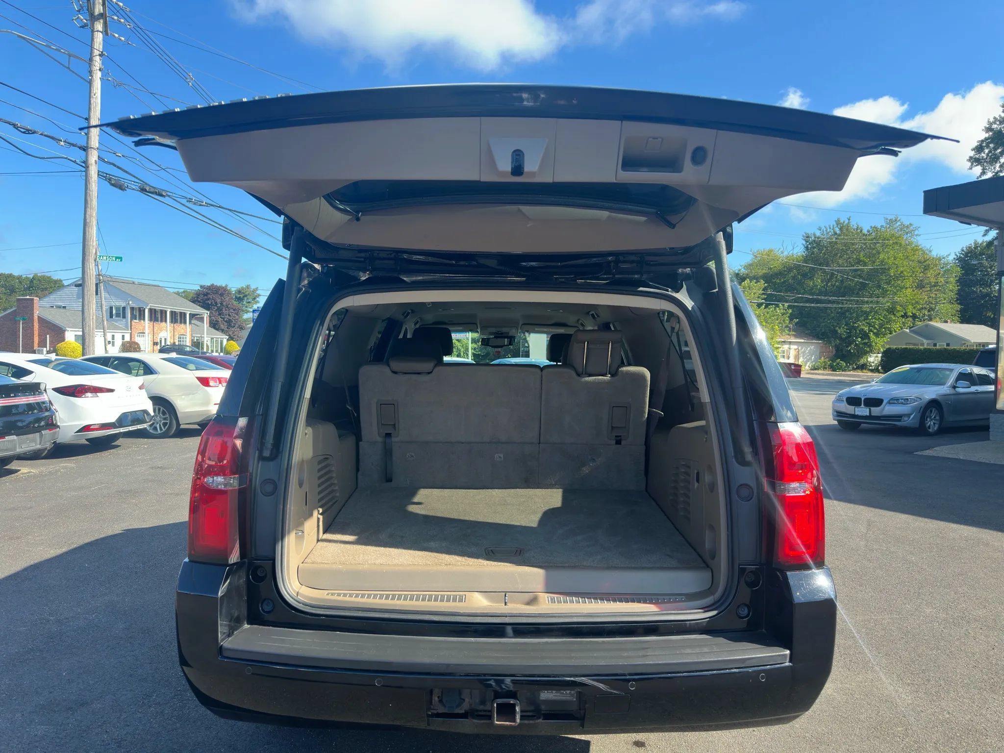 Used 2019 Chevrolet Suburban LT AWD/4WD image 5
