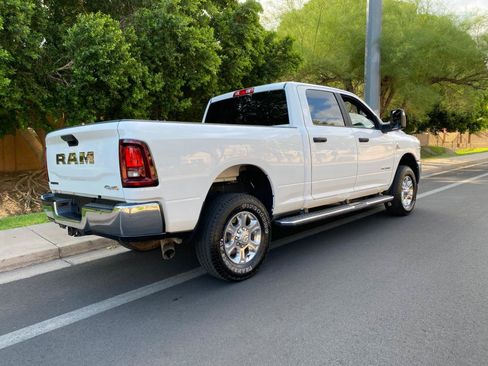 Used 2025 RAM 2500 Big Horn AWD/4WD image 5