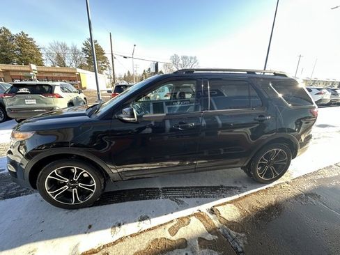 Used 2015 Ford Explorer Sport w/ Equipment Group 401A image 4