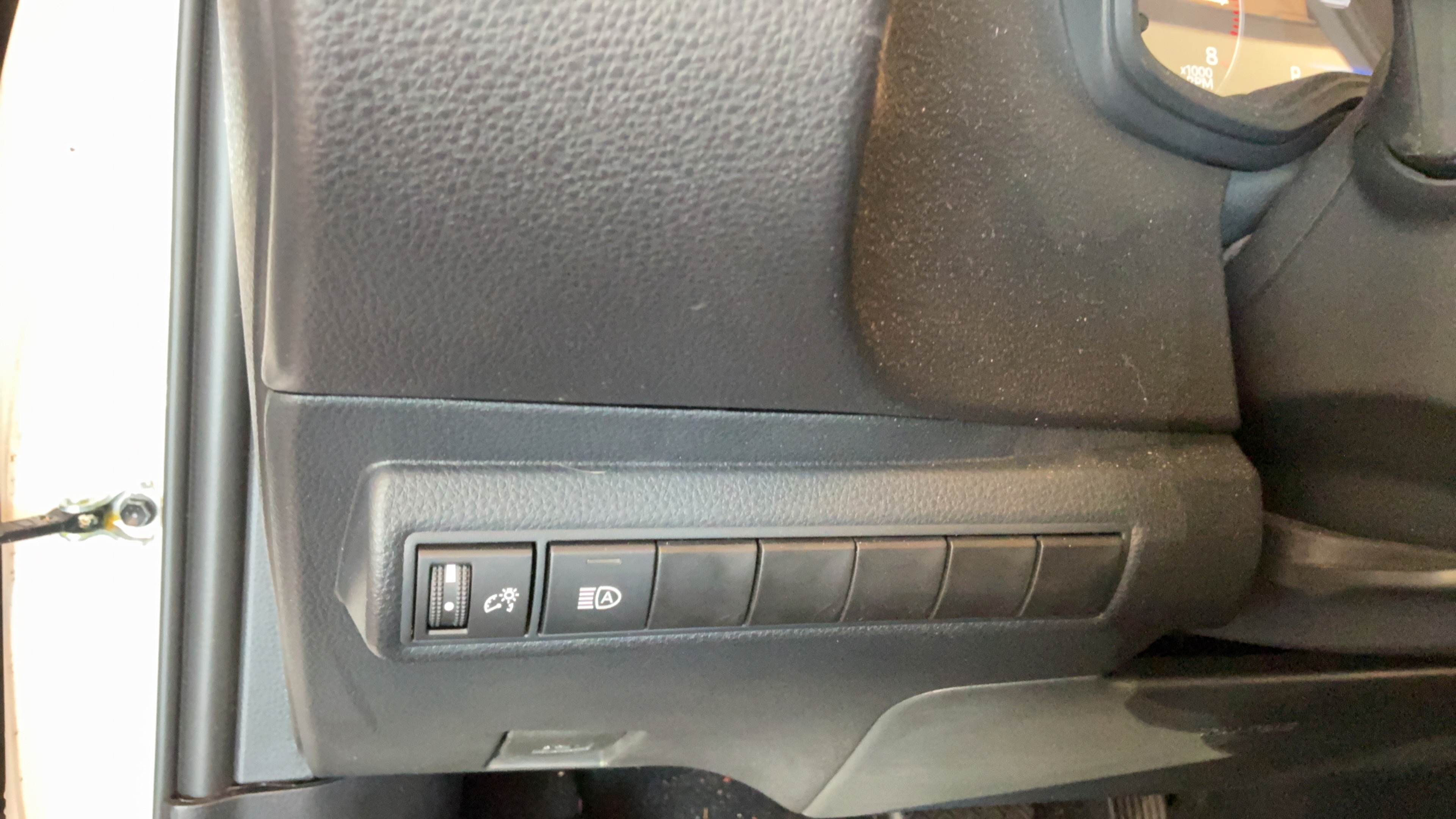 Certified 2024 Toyota Corolla LE FWD image 14