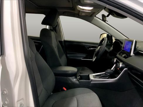 Used 2023 Toyota RAV4 XLE w/ Convenience Package AWD/4WD image 9