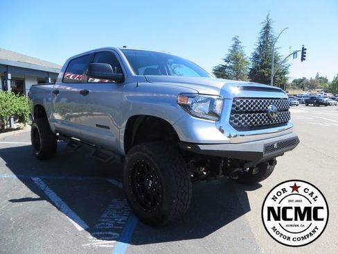 Used 2018 Toyota Tundra SR5 w/ SR5 Upgrade Package AWD/4WD image 7