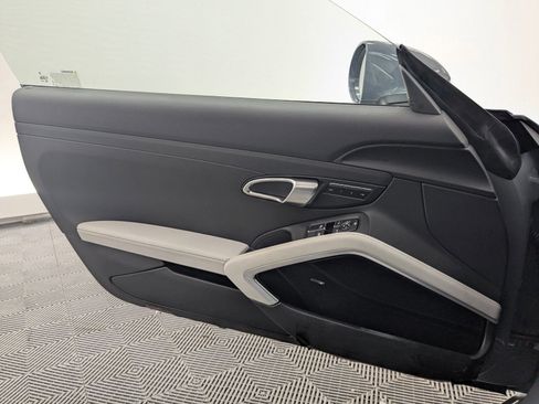 Certified 2024 Porsche 718 Boxster S image 11