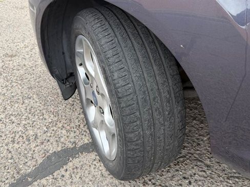 Used 2013 Ford Fiesta Titanium FWD image 19