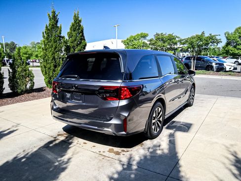 New 2026 Honda Odyssey EX-L image 10