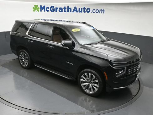 Used 2025 Chevrolet Tahoe High Country w/ Sun And Tow Package AWD/4WD image 3