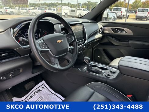 Used 2023 Chevrolet Traverse Premier w/ LPO, Cargo Package image 19