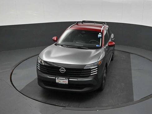 Used 2026 Nissan Kicks SV w/ Interior Electronics Package FWD image 12
