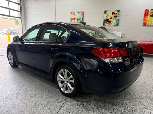 Used 2014 Subaru Legacy 2.5i Limited w/ Moonroof Package AWD/4WD image 3