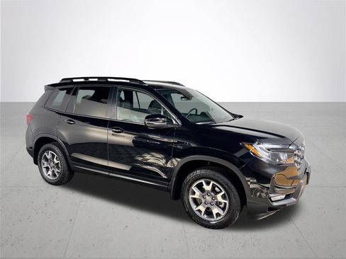 Certified 2022 Honda Passport TrailSport image 5