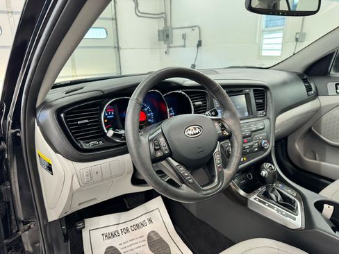 Used 2011 Kia Optima EX w/ Premium Pkg FWD image 17