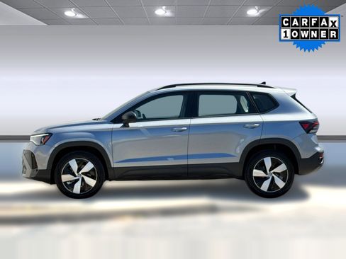 Used 2025 Volkswagen Taos S AWD/4WD image 2