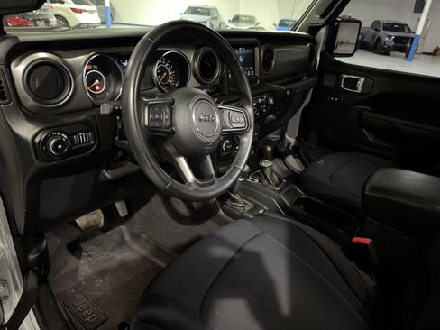 Used 2022 Jeep Wrangler Sport S image 26