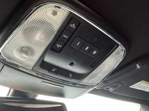 Used 2020 Dodge Charger SRT Hellcat w/ Harman/Kardon Audio Group image 16