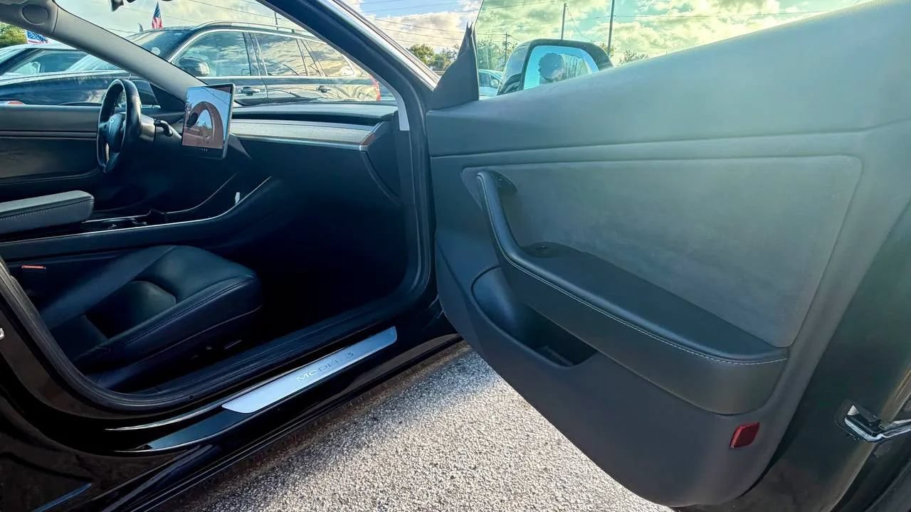 Used 2019 Tesla Model 3 Long Range AWD/4WD image 14