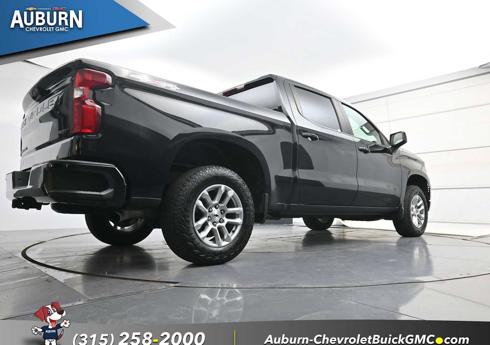 Used 2023 Chevrolet Silverado 1500 RST AWD/4WD image 24