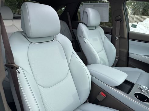 New 2026 Genesis GV70 2.5T Advanced AWD/4WD image 35