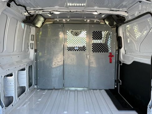 Used 2022 Ford Transit 150 Low Roof RWD image 26