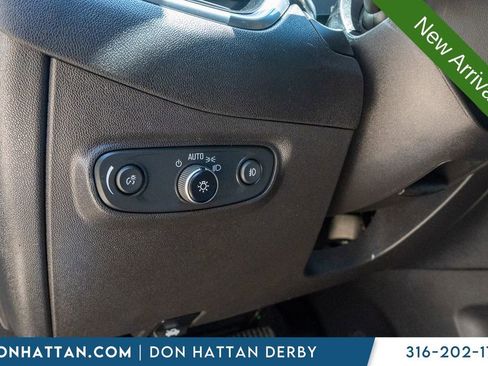 Used 2023 Chevrolet Equinox Premier AWD/4WD image 19
