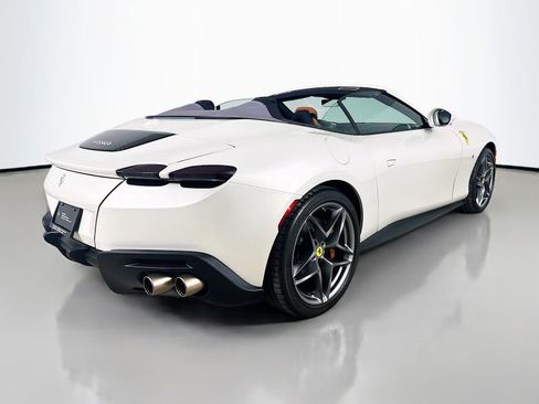 Used 2024 Ferrari Roma Spider RWD image 5