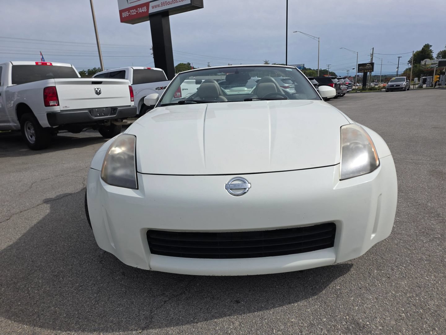 Used 2005 Nissan 350Z Touring RWD image 7