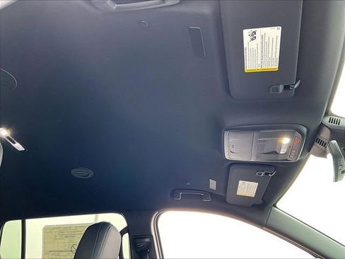 New 2026 Chevrolet Traverse LT w/ Driver Confidence Package image 29