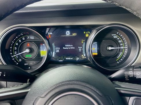Used 2023 Jeep Wrangler Unlimited w/ Cold Weather Group AWD/4WD image 23