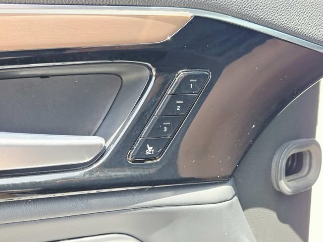 Used 2022 Acura MDX w/ Technology Package AWD/4WD image 36