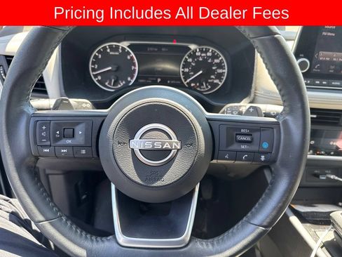 Certified 2024 Nissan Rogue SV w/ SV Premium Package FWD image 4